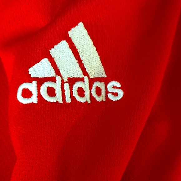 XS Men's Adidas golf shirt - Picture 2 of 7